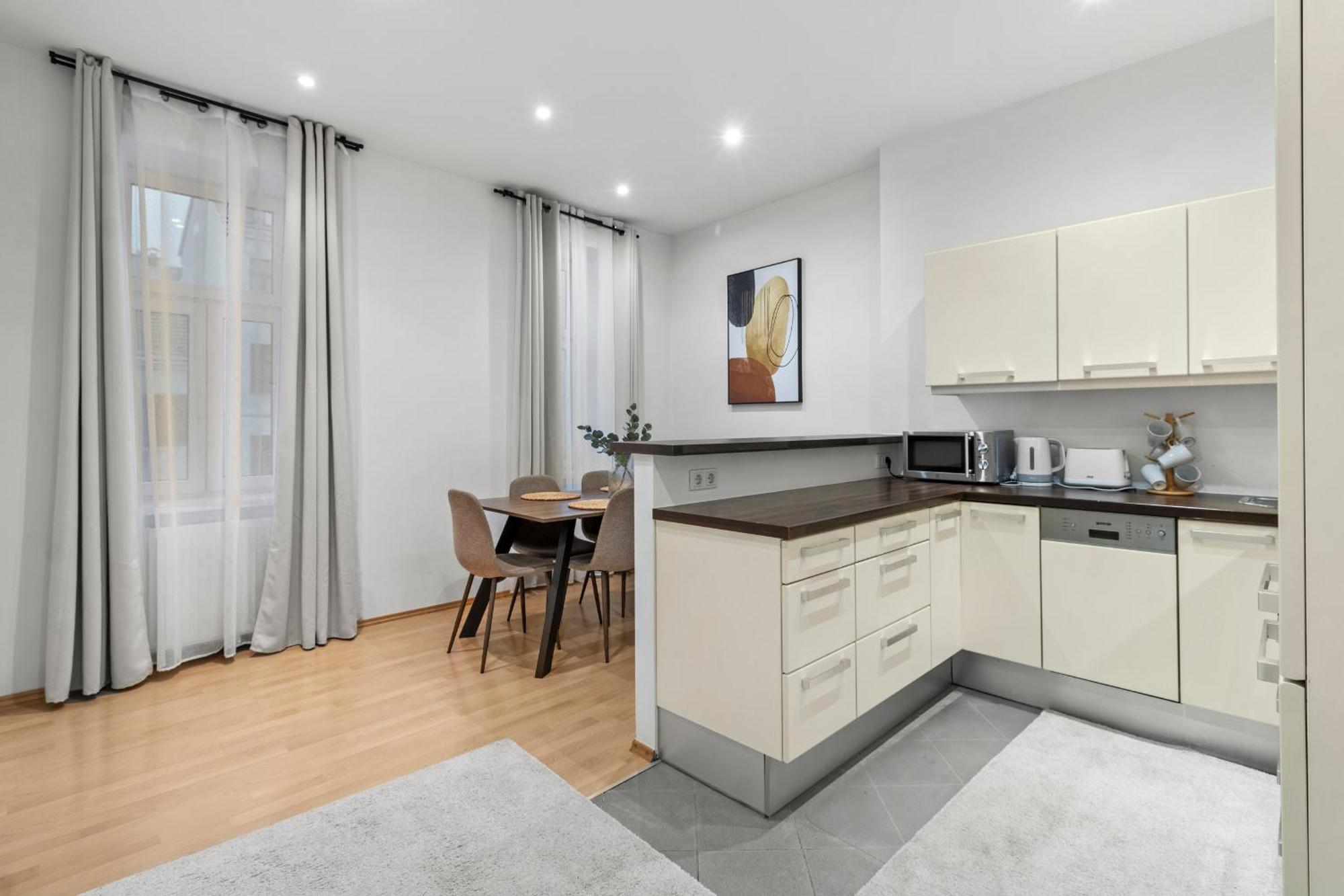 Chic 1Br Apartment - Directly Near Schoenbrunn Vienna Esterno foto